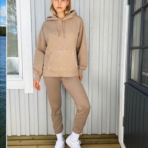 Aritzia Tna Gd Chasm Sweatsuit Set 